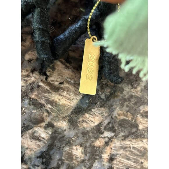 2022 Featherly Friends Bat Bird Halloween Plush Decor with Bat Wings & Scarf - Picture 7 of 7